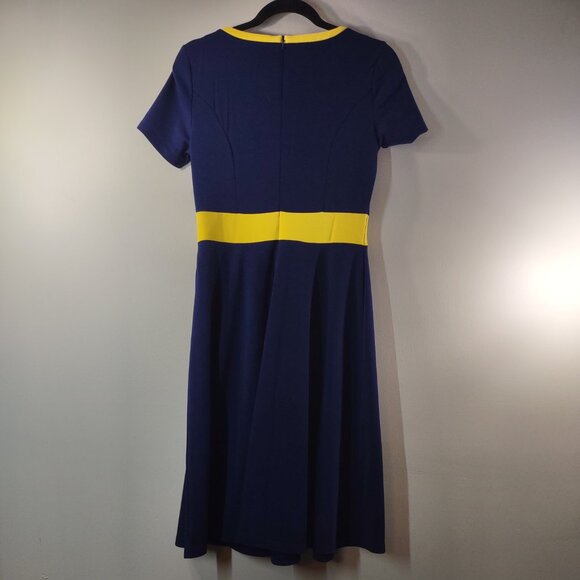 Woosea Midi Dress, Size Medium - Picture 8 of 8